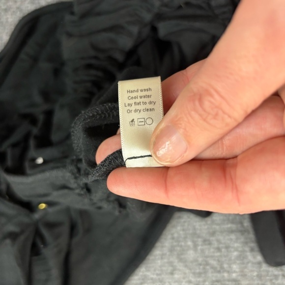 NAKED PRINCESS Women’s Black 3/4 Sleeve V-Neck Romper Shorts size: Small - Picture 6 of 12